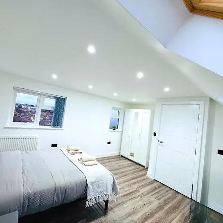 Apartment Stylish In Birmingham